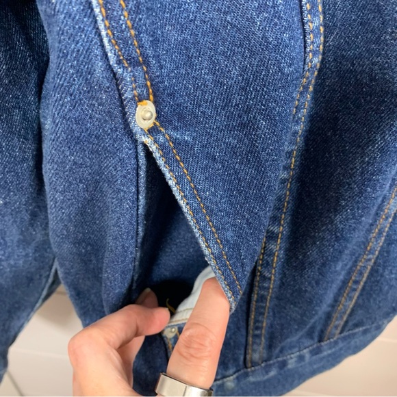 Vintage 90s Y2K Denim Jacket Riviera Hotel Las Vegas Men L Trucker Jean Blue EUC - Picture 7 of 15